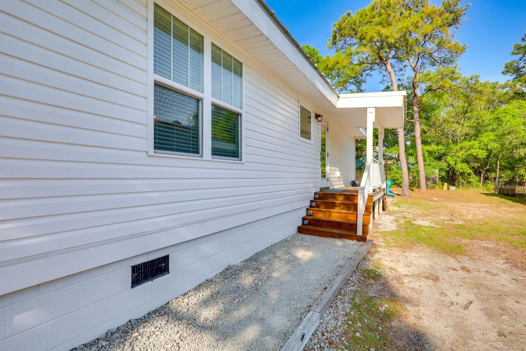 Modern Oak Island Escape 1 Mile To Long Beach! Zewnętrze zdjęcie