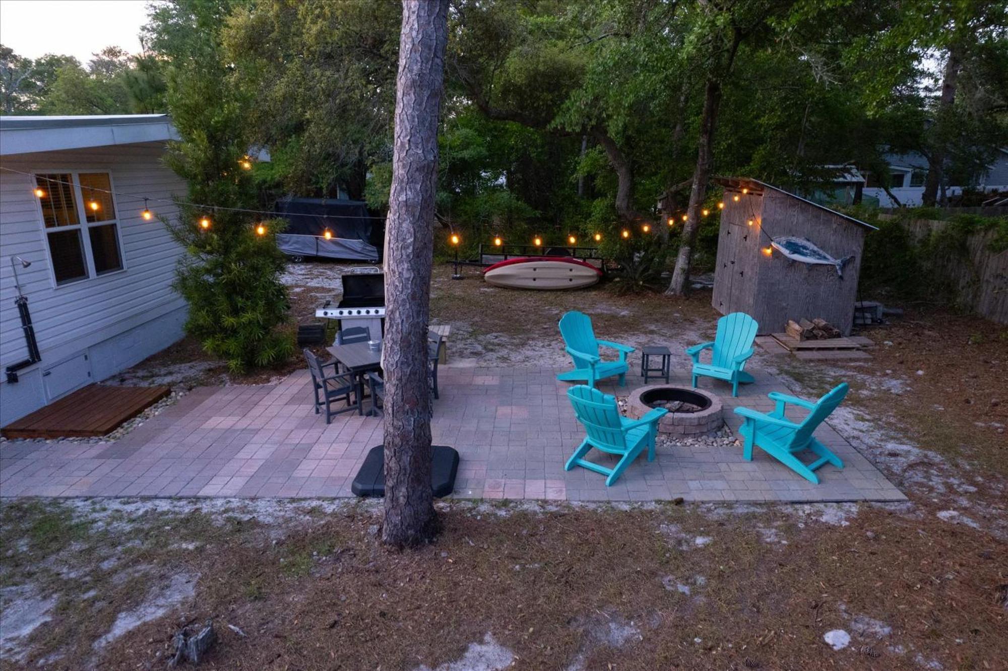 Modern Oak Island Escape 1 Mile To Long Beach! Zewnętrze zdjęcie